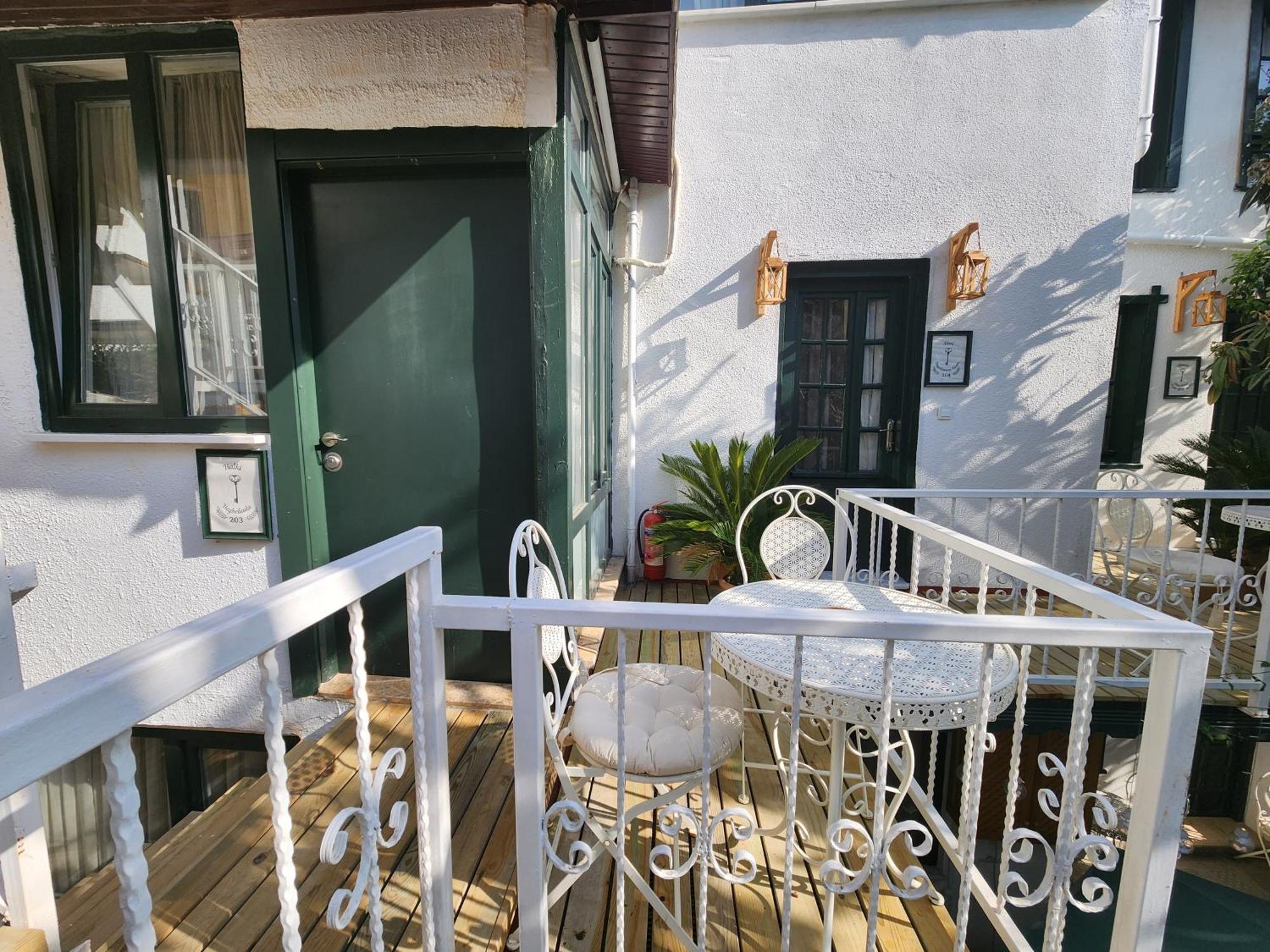 Aya Butik Otel Adalar Zewnętrze zdjęcie